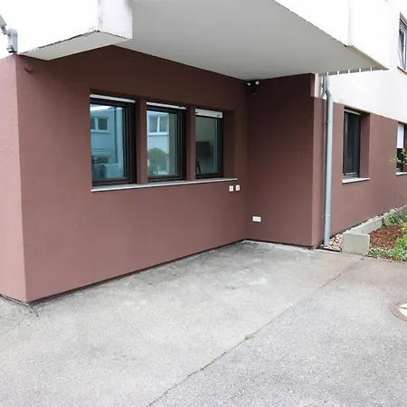 Aparthotel Porschenahe Wohung *