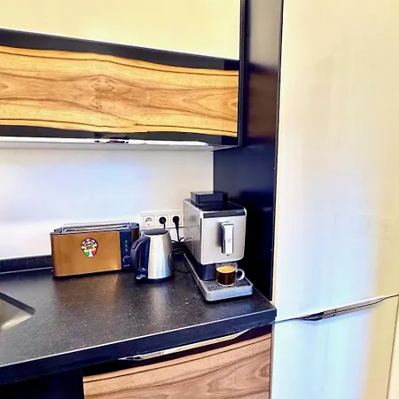 Porschenahe Wohung شقة فندقية