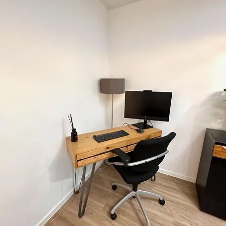 Апарт-отель Porschenahe Wohung Штутгарт